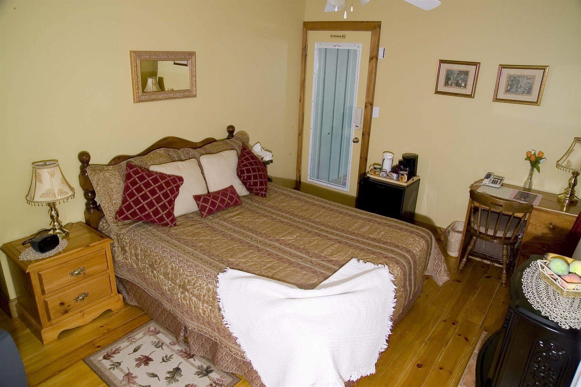 Weatherpine Inn Niagara-on-the-Lake Εξωτερικό φωτογραφία